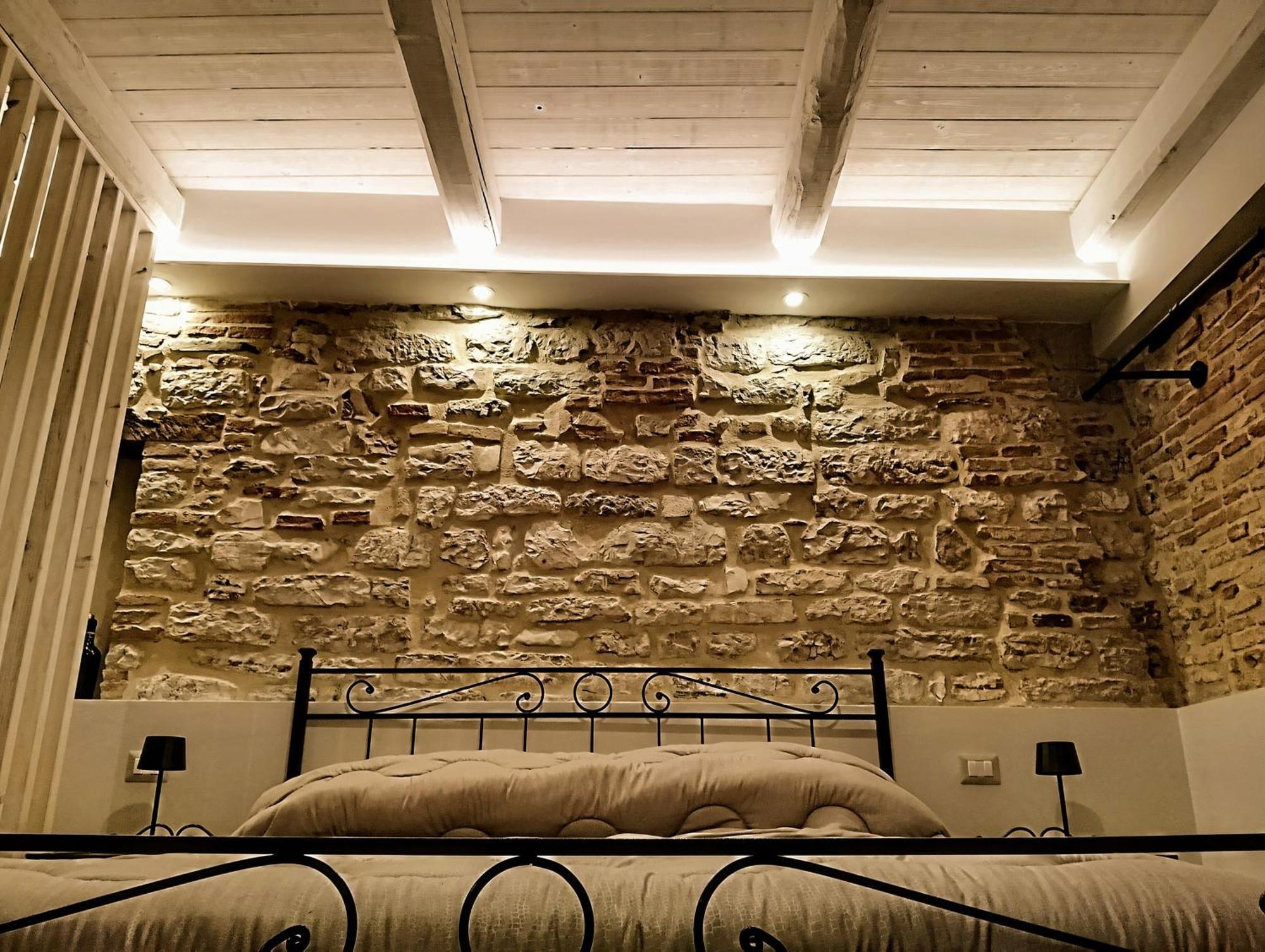Via Mazzini Home Губбио Экстерьер фото