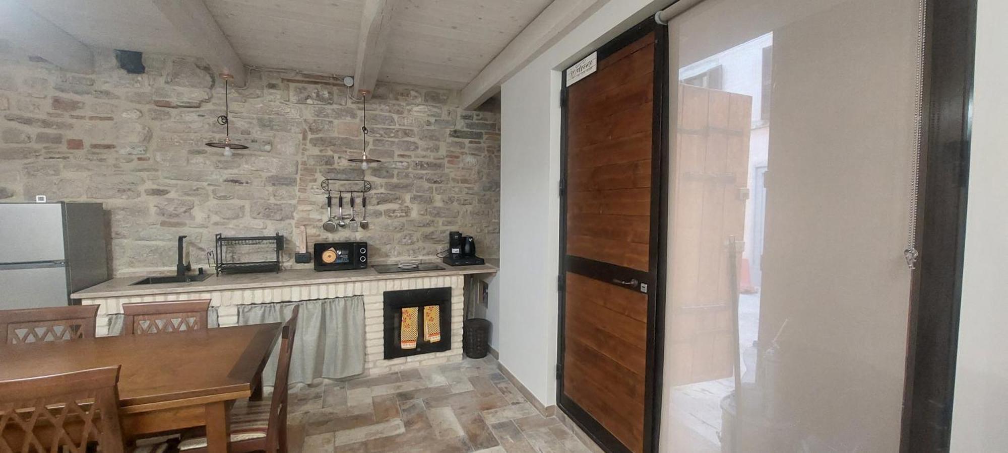 Via Mazzini Home Губбио Экстерьер фото